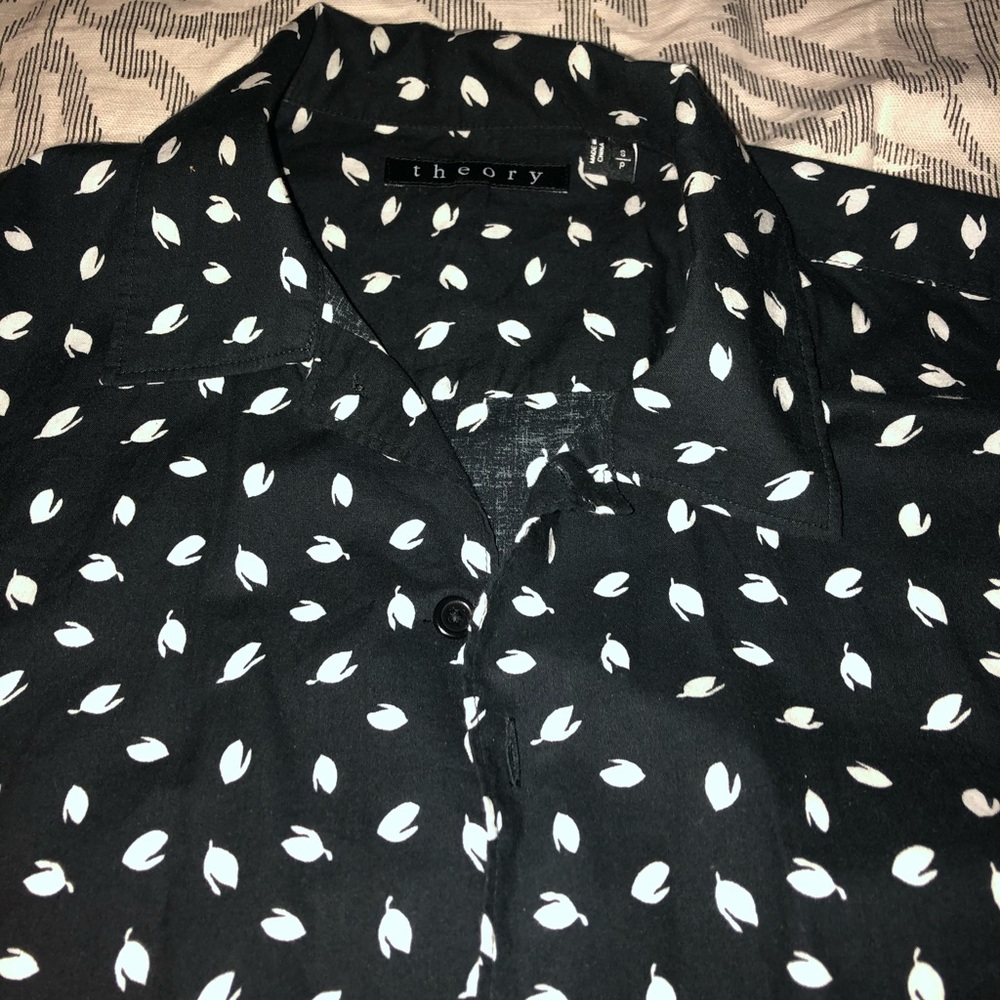 Short sleeve Theory shirt